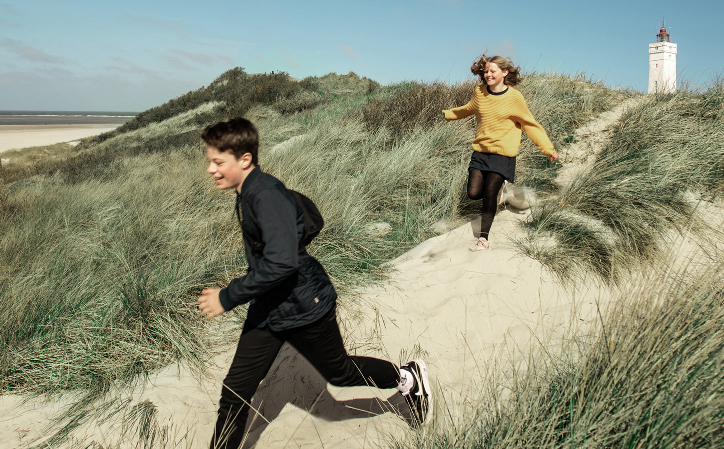 Leger i klitter ved Blåvandshuk Fyr