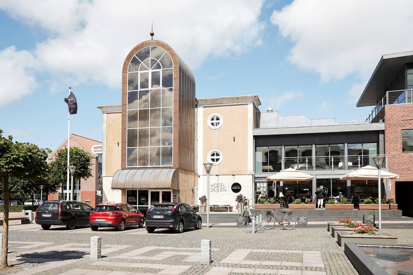 Facaden til Hotel Skjern