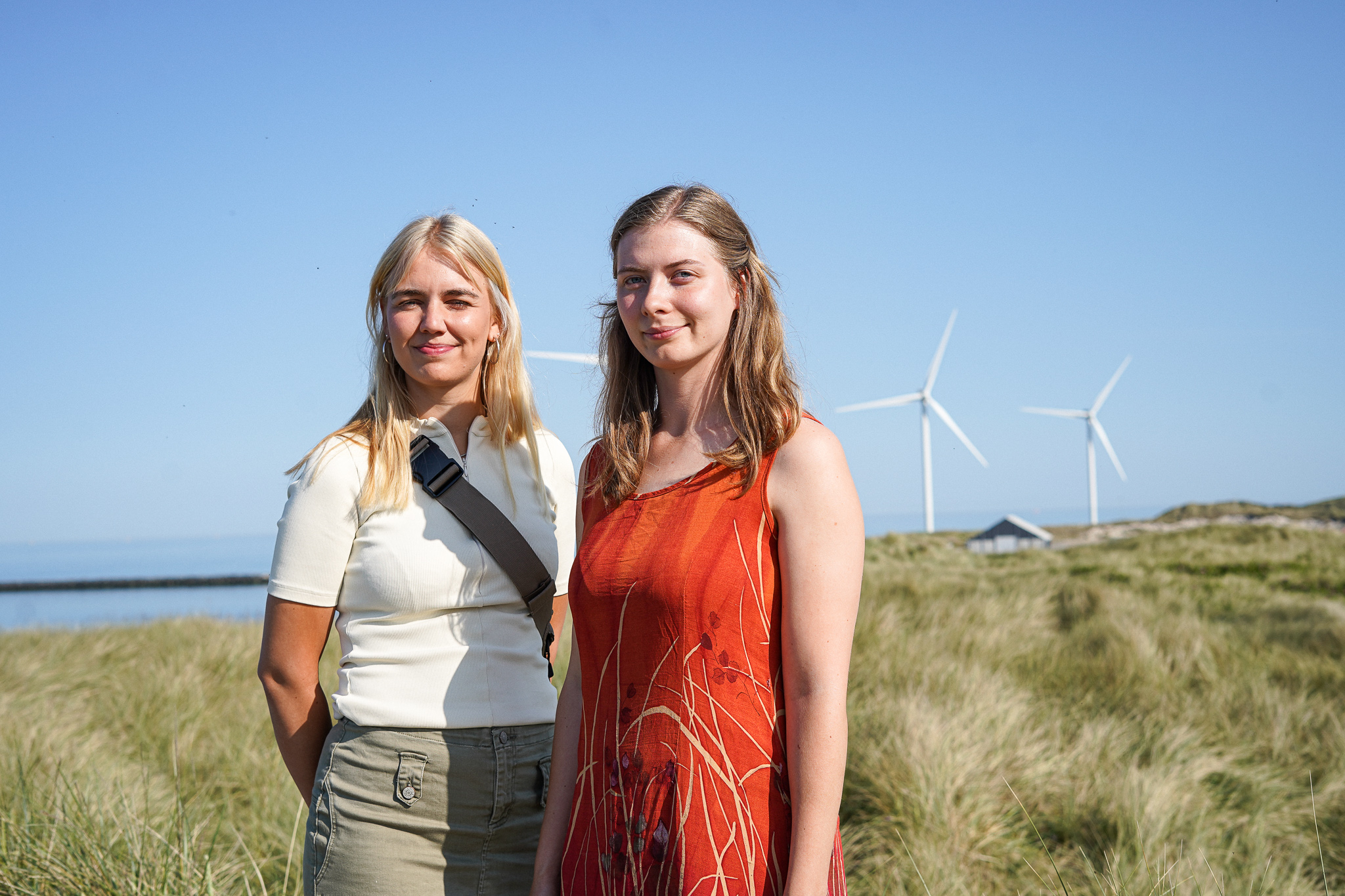 To kvinder i Hvide Sande