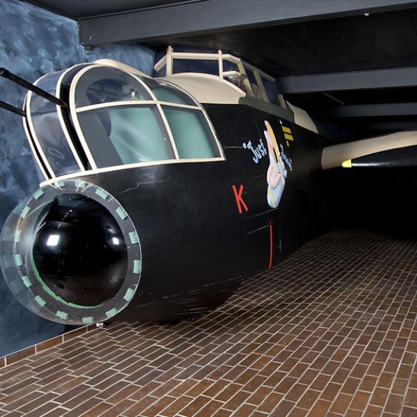 Flyveren i natten - Ringkøbing Museum